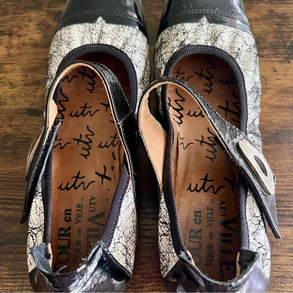 Un Tour En Ville| Black & White Mary Jane Velcro Strap Flats Size EUR38/  US7.5 - Picture 5 of 7